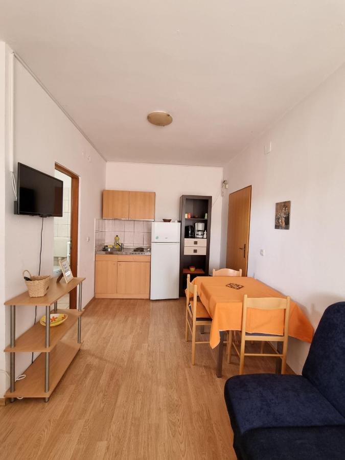 Vanja Skara Biograd Apartmán *