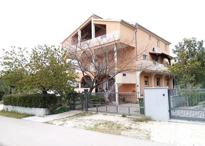 Apartments Vanja Skara Biograd