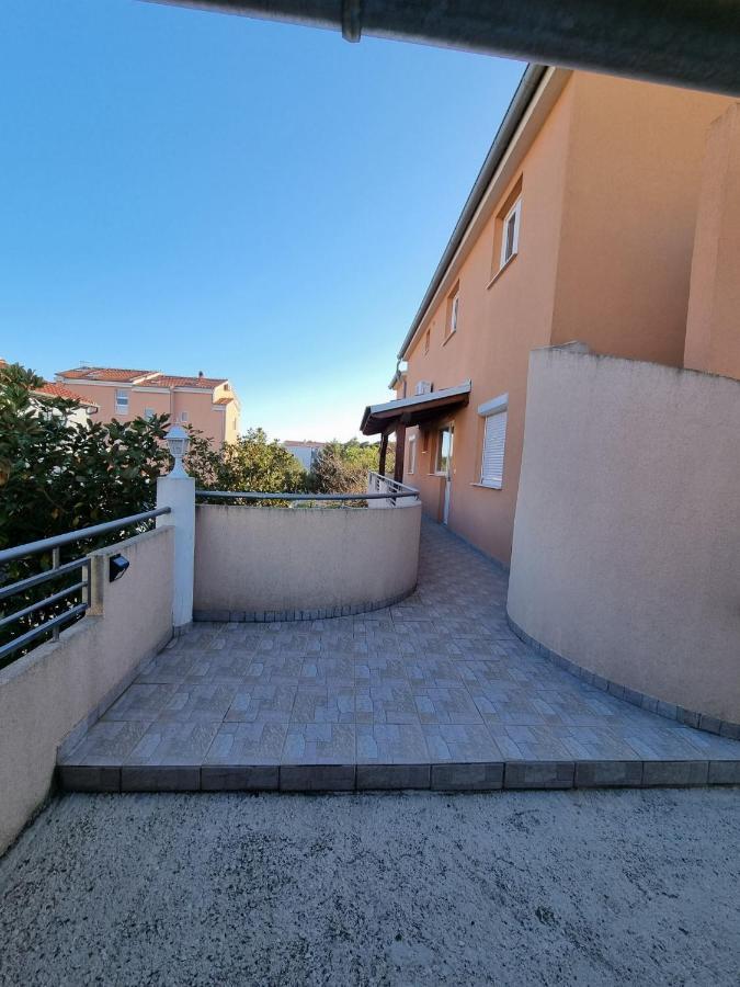 Vanja Skara Biograd Apartamento